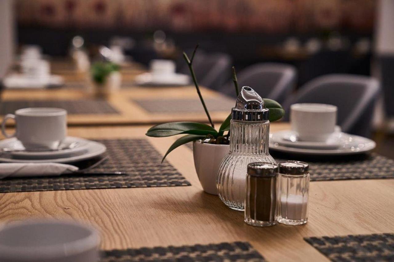Zum Dallmayr Hotel Garni Berching Εξωτερικό φωτογραφία
