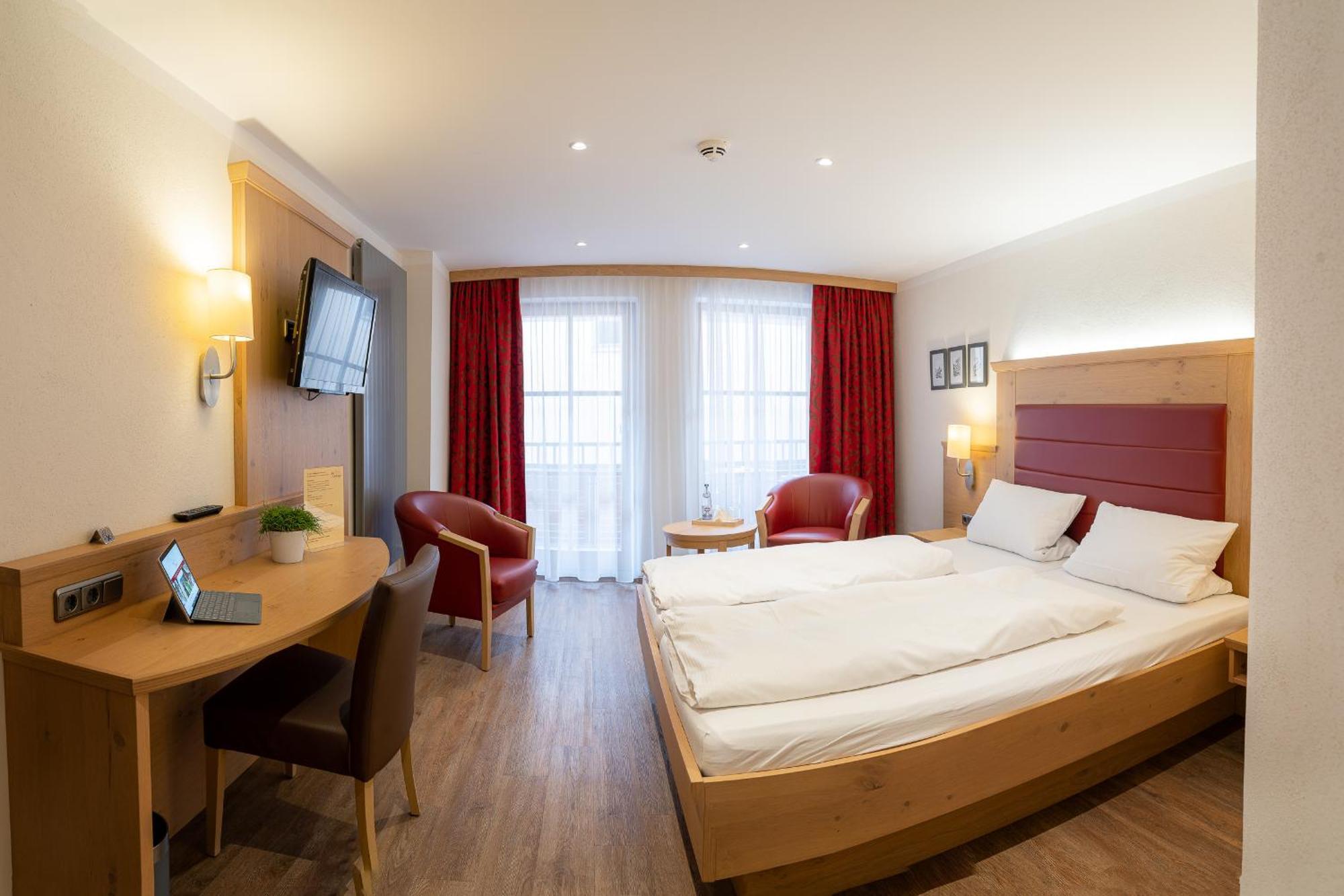 Zum Dallmayr Hotel Garni Berching Εξωτερικό φωτογραφία
