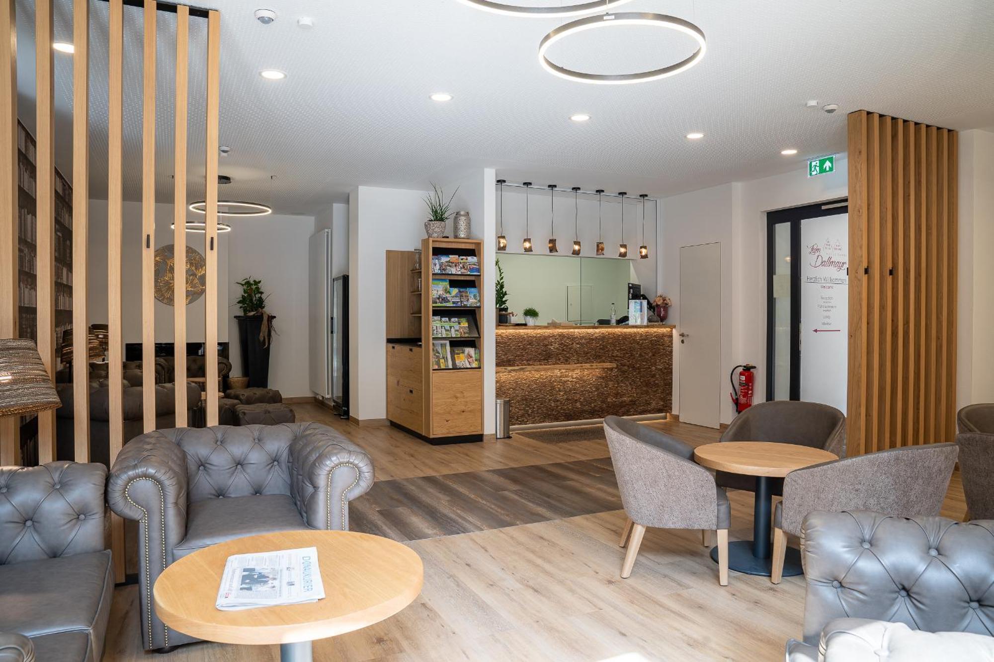Zum Dallmayr Hotel Garni Berching Εξωτερικό φωτογραφία