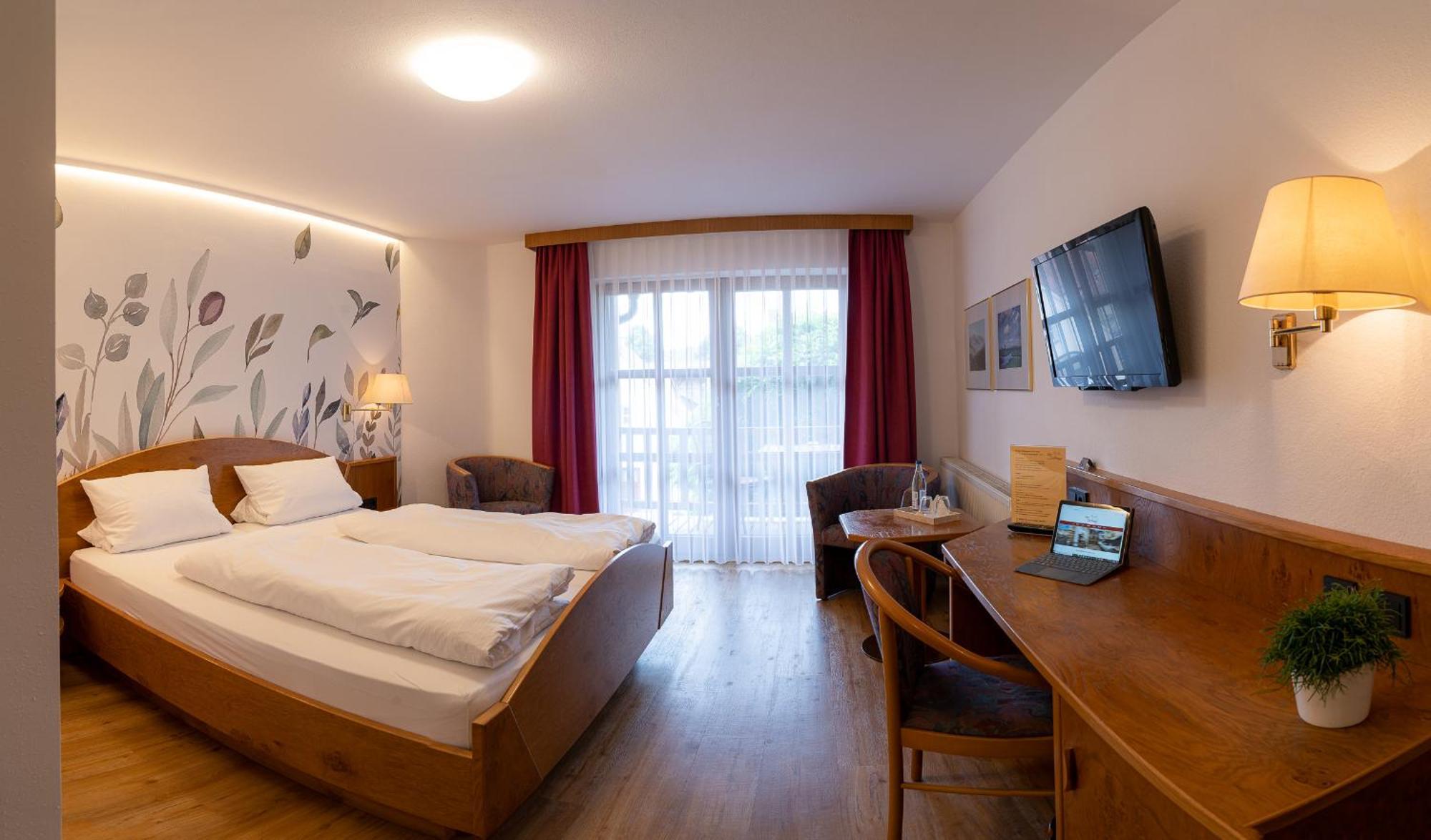 Zum Dallmayr Hotel Garni Berching Εξωτερικό φωτογραφία
