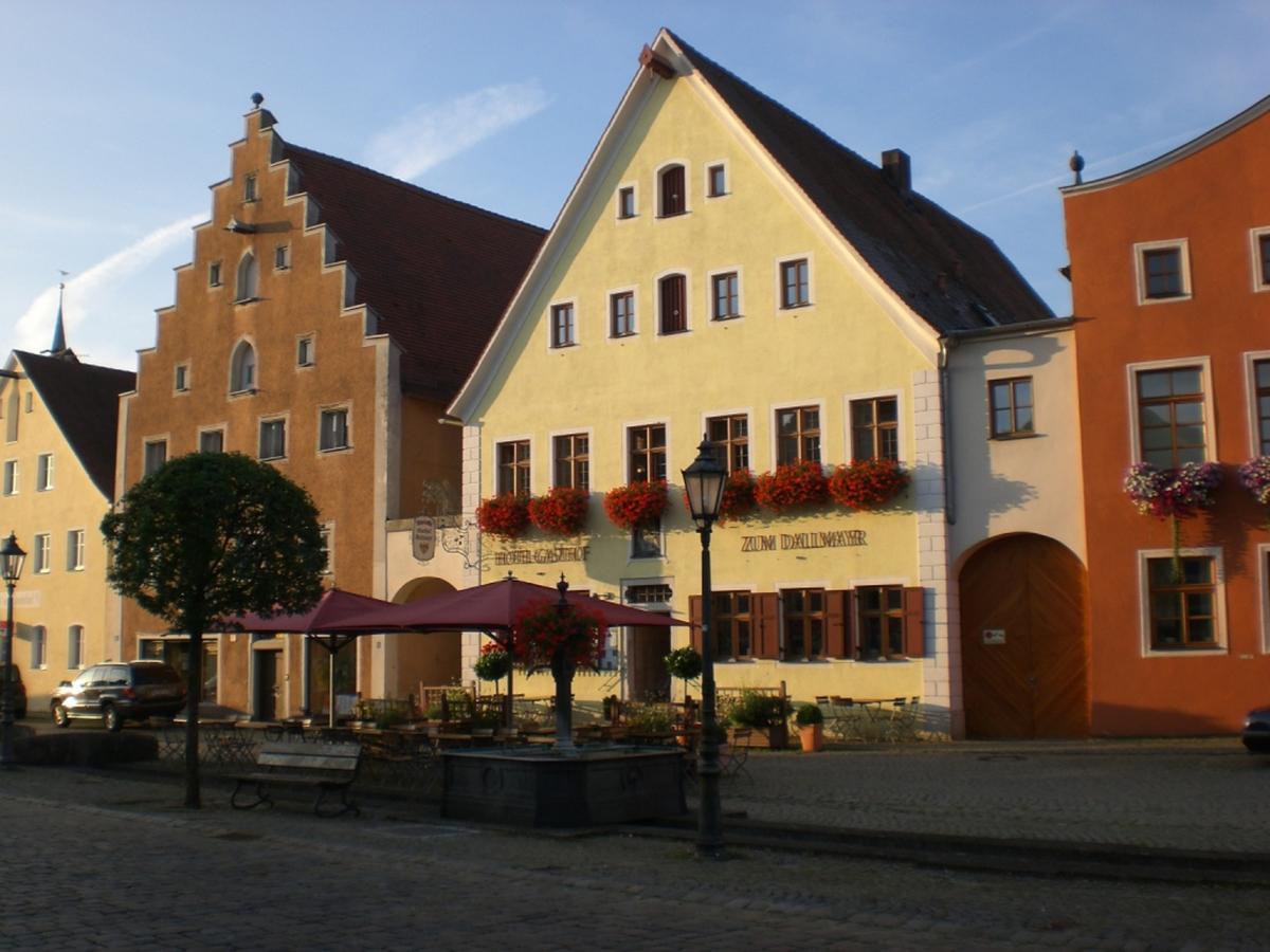 Zum Dallmayr Hotel Garni Berching Εξωτερικό φωτογραφία